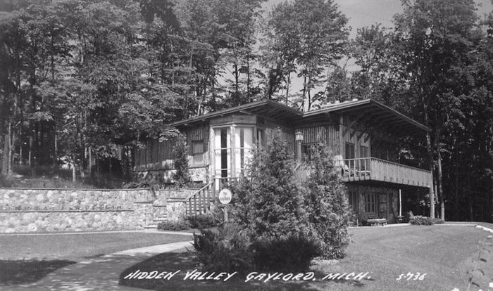 Hidden Valley - Old Post Cards And Mementos (newer photo)